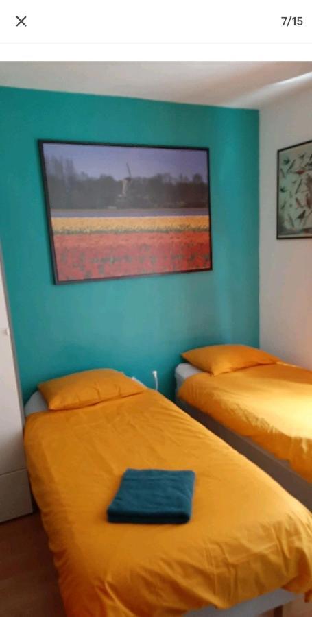 Nicole, Not For Parties, Not A Hotel, Room With Shared Bathroom, No Kitchen Amsterdam Bagian luar foto