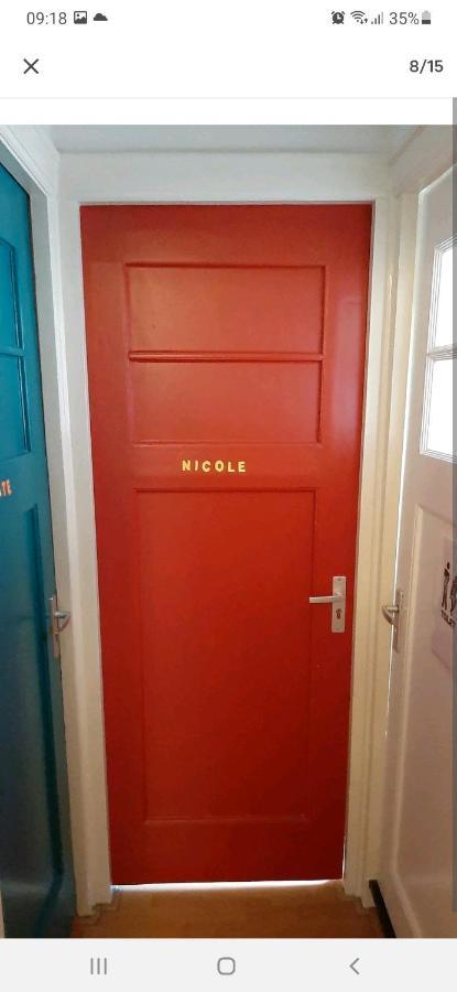 Nicole, Not For Parties, Not A Hotel, Room With Shared Bathroom, No Kitchen Amsterdam Bagian luar foto