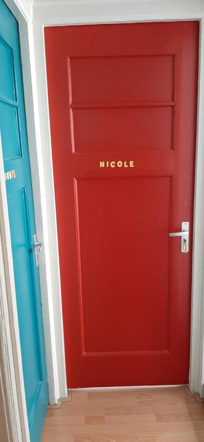 Nicole, Not For Parties, Not A Hotel, Room With Shared Bathroom, No Kitchen Amsterdam Bagian luar foto